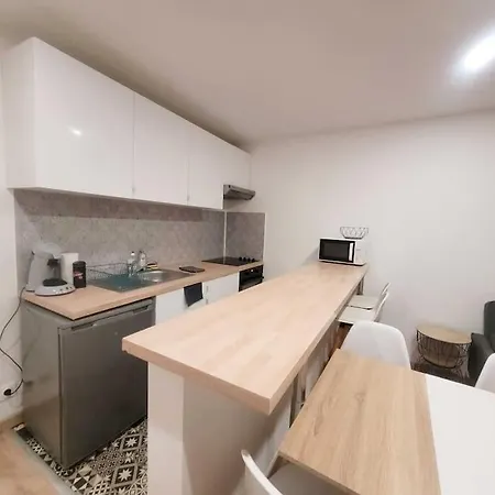 Le Mozart - 8 Min Centre Et Place Stan Apartment