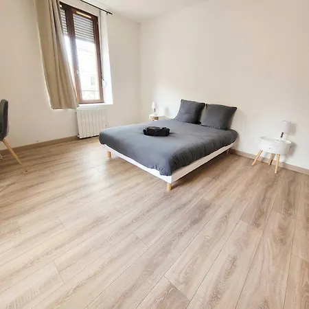 Le Mozart - 8 Min Centre Et Place Stan Appartement