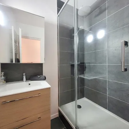Le Mozart - 8 Min Centre Et Place Stan Apartment *